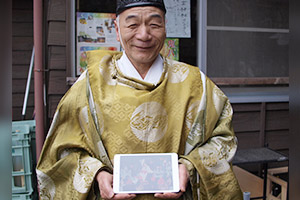 荒立神社　興梠宮司